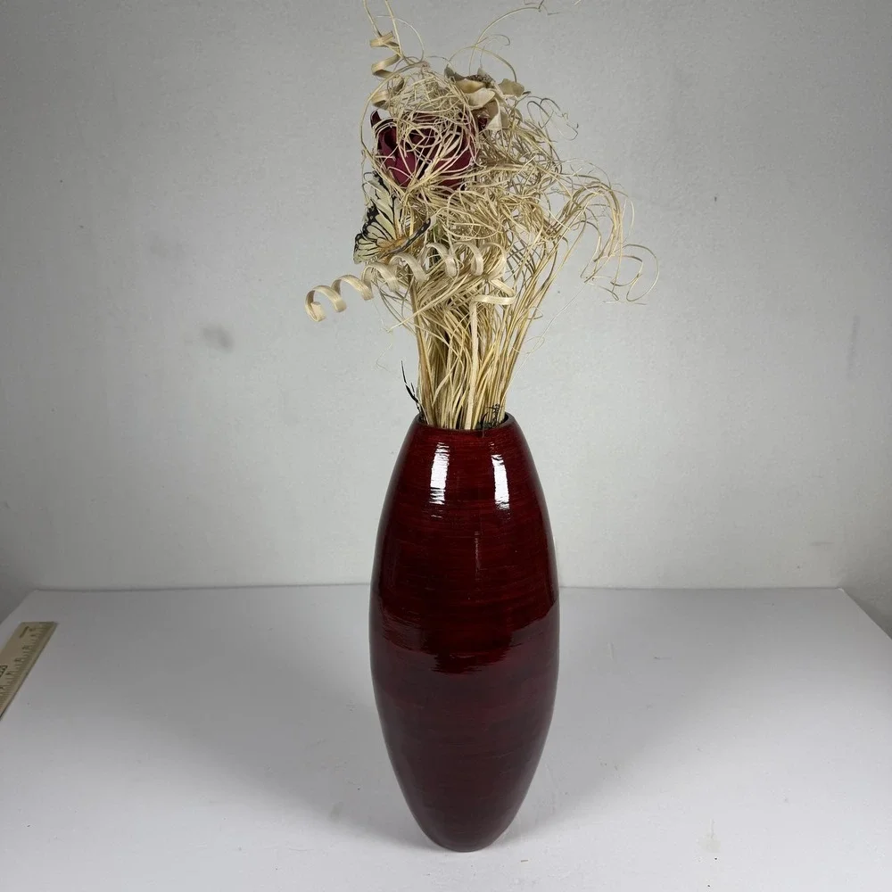 Sixtrees Red Lacquerware Spun Bamboo Vase w/ Floral Arrangement F-16